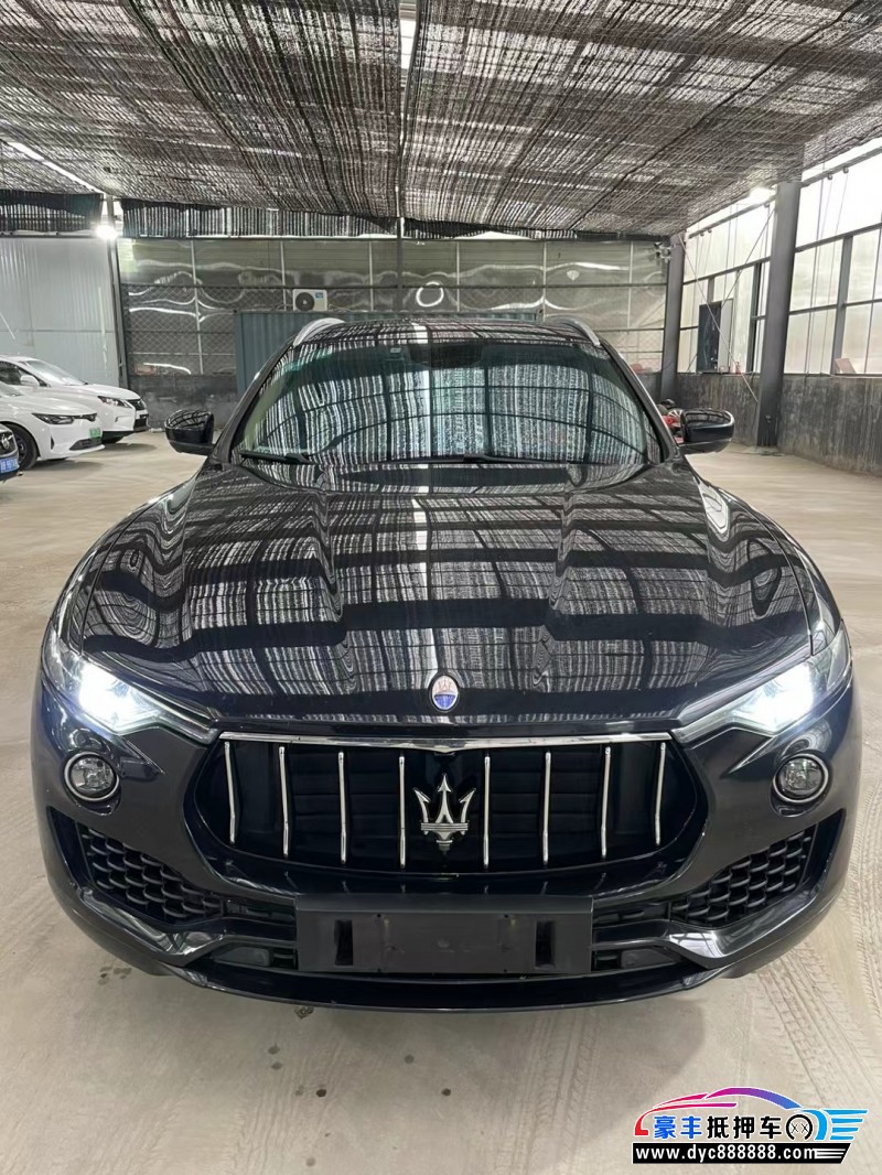 17年玛莎拉蒂莱万特轿车抵押车出售