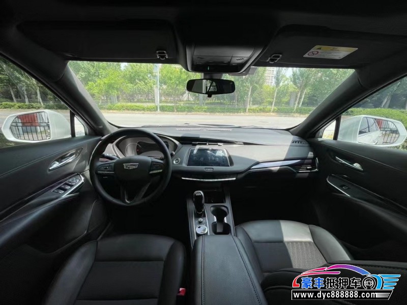 22年凯迪拉克XT4轿车抵押车出售