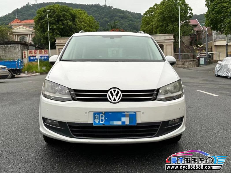 13年大众夏朗轿车抵押车出售