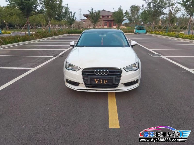 17年奥迪A3轿车抵押车出售