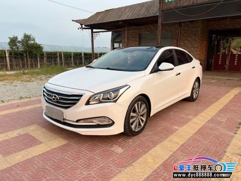 14年现代名图轿车抵押车出售