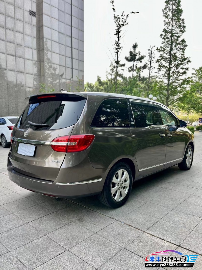 15年别克GL8轿车抵押车出售