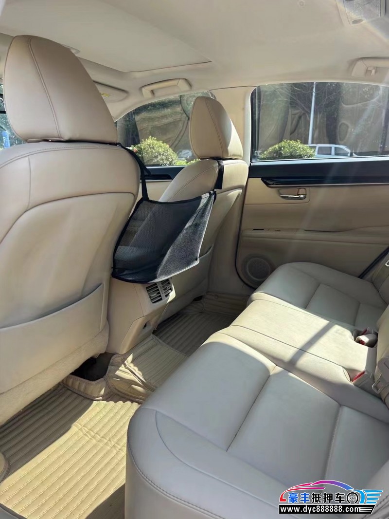 14年雷克萨斯ES轿车抵押车出售