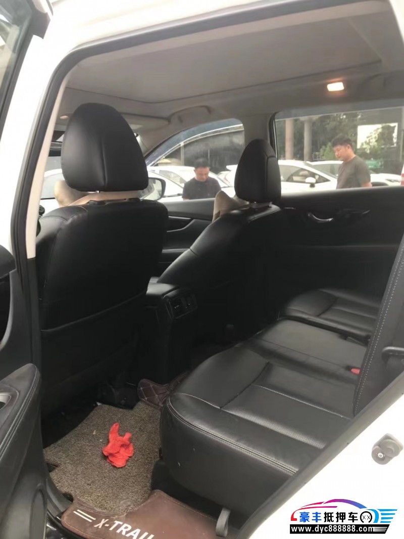 20年日产奇骏轿车抵押车出售