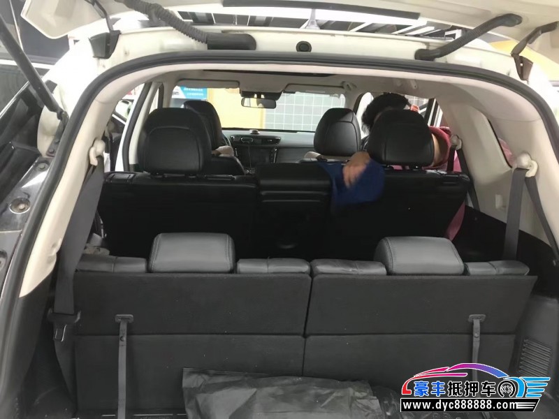 20年日产奇骏轿车抵押车出售