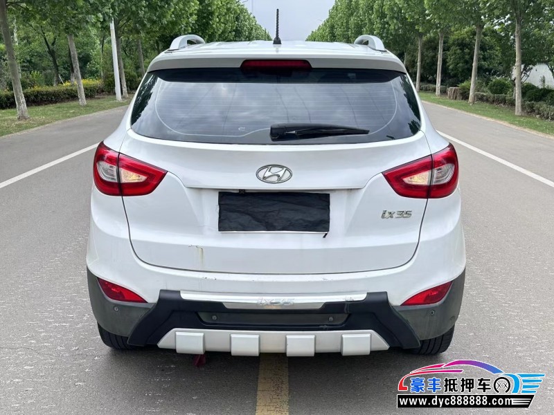 16年现代ix35轿车抵押车出售