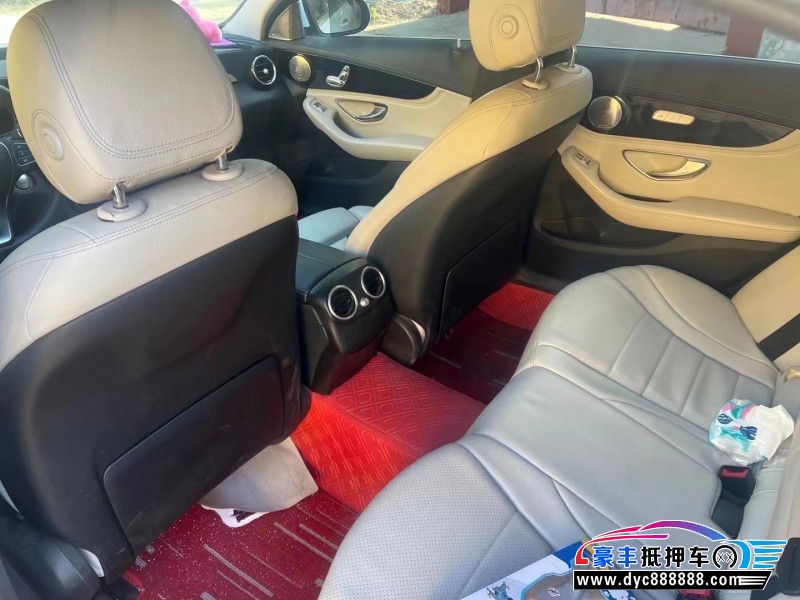 17年奔驰C轿车抵押车出售