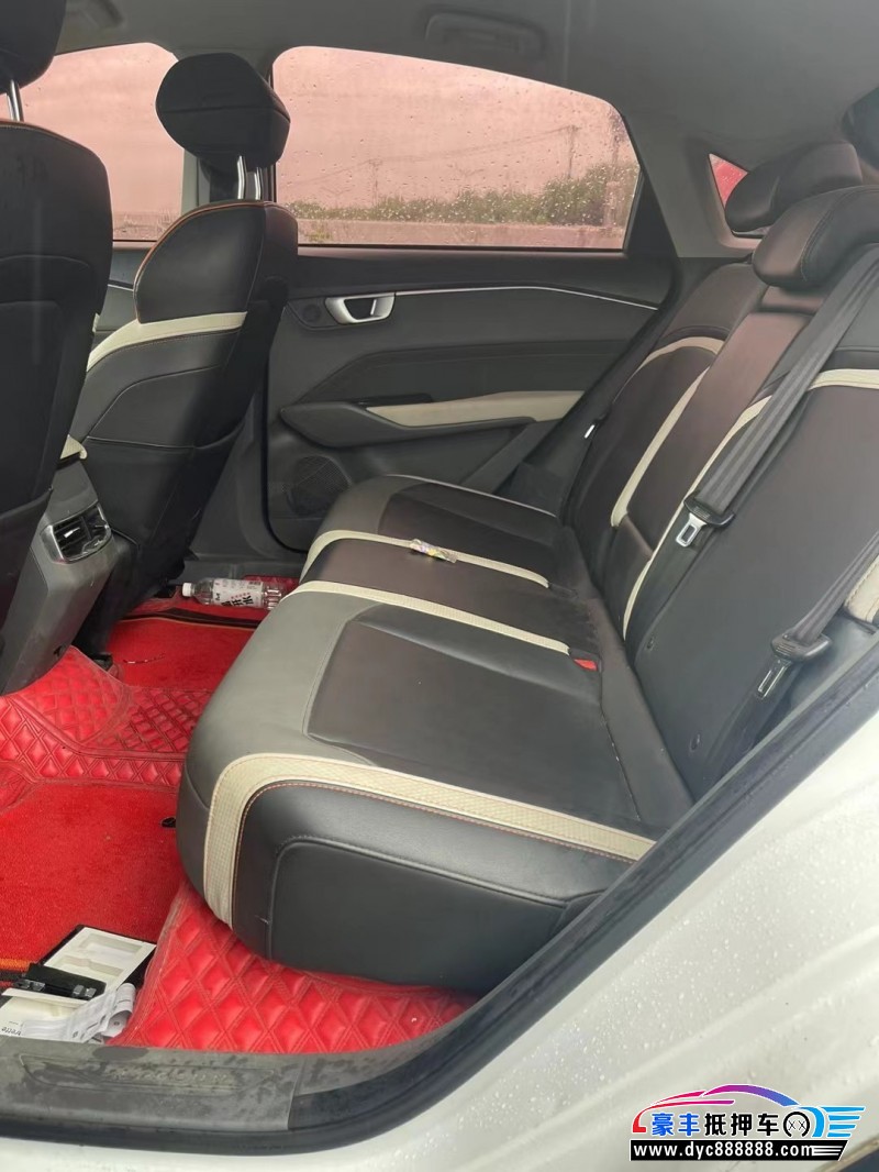 20年宝骏RC6轿车抵押车出售