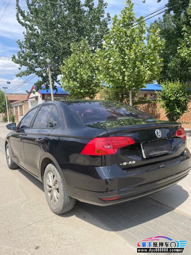 17年大众宝来轿车抵押车出售