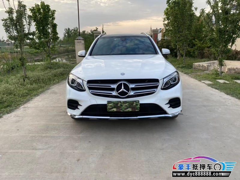 17年奔驰GLCSUV抵押车出售