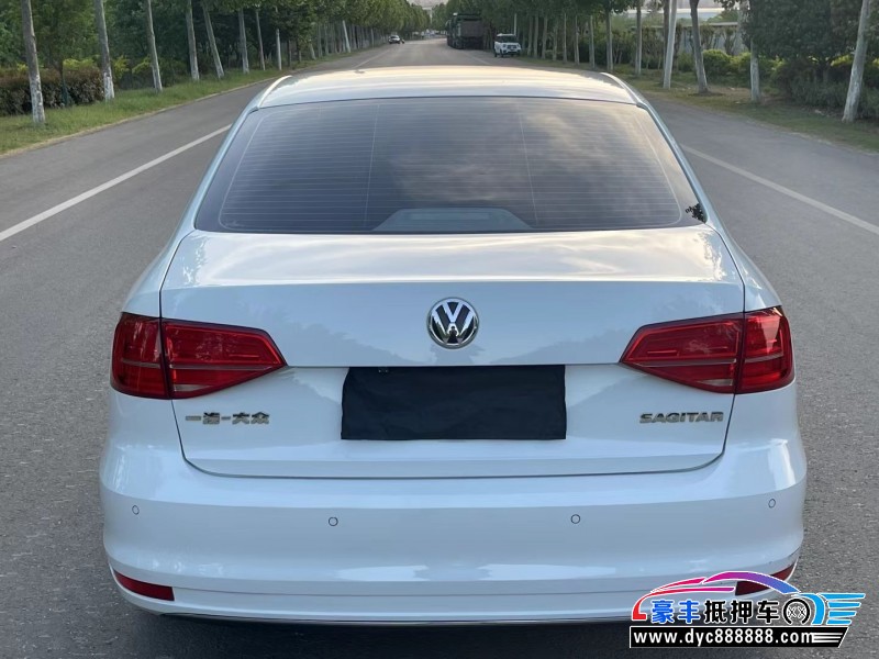 17年大众速腾轿车抵押车出售