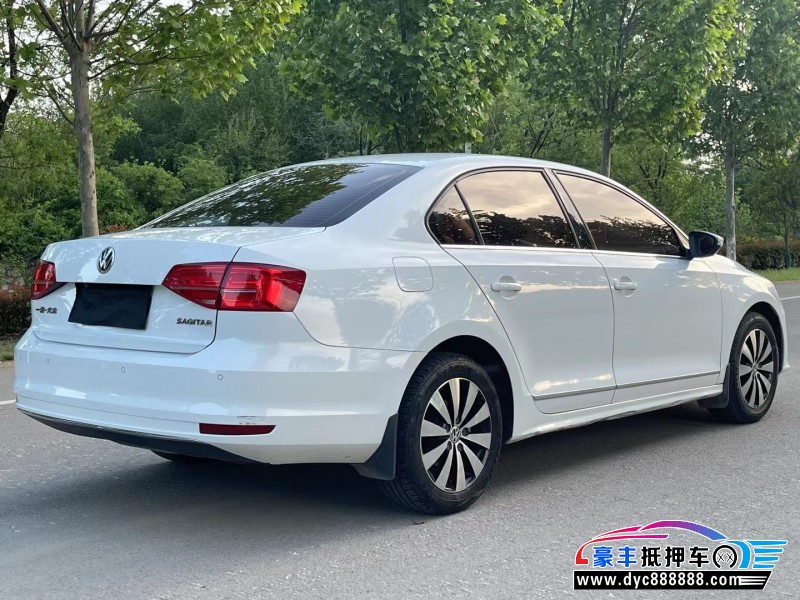 17年大众速腾轿车抵押车出售