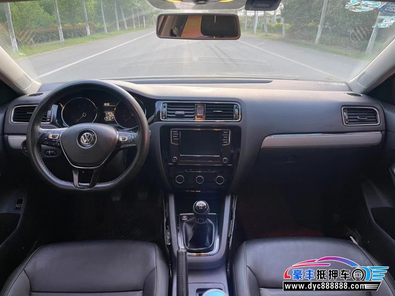 17年大众速腾轿车抵押车出售