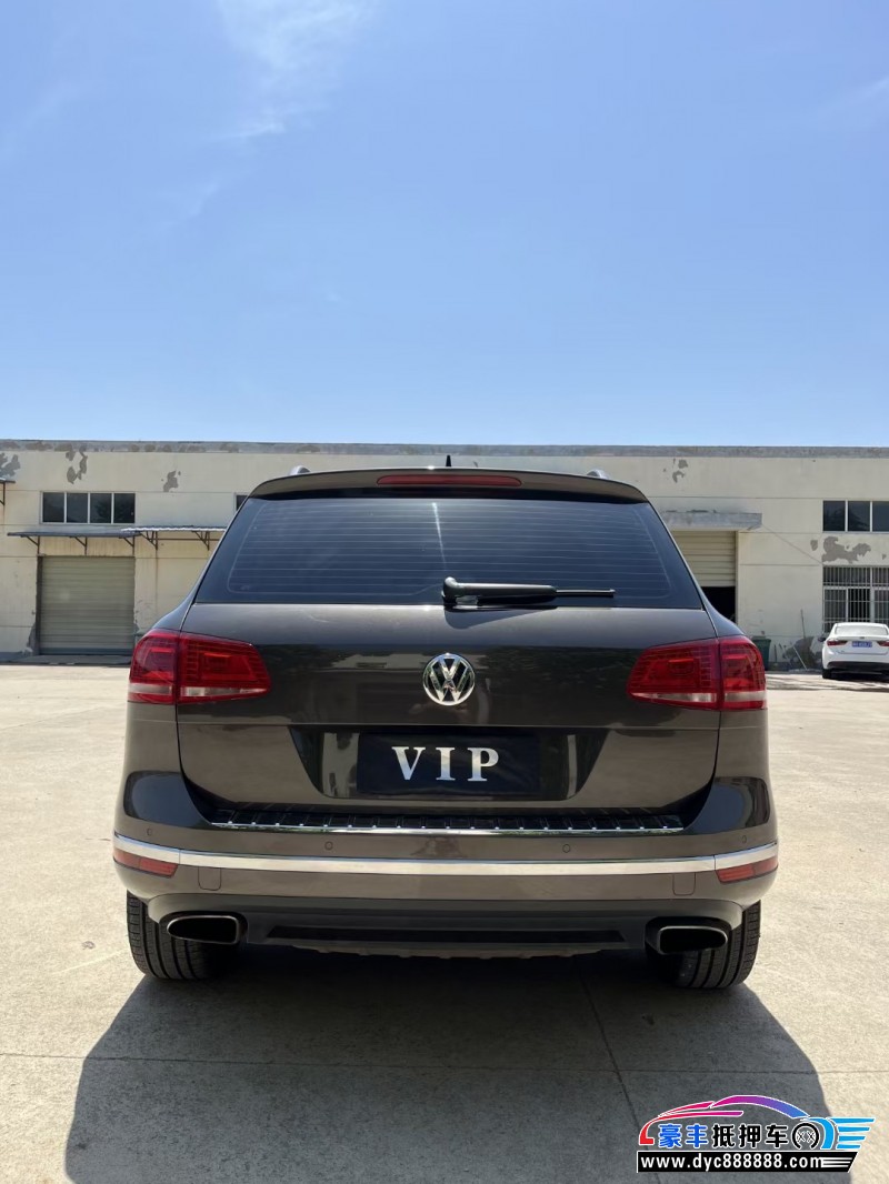 16年大众途锐轿车抵押车出售