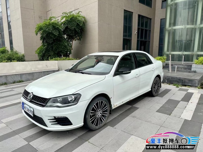 14年大众宝来轿车抵押车出售