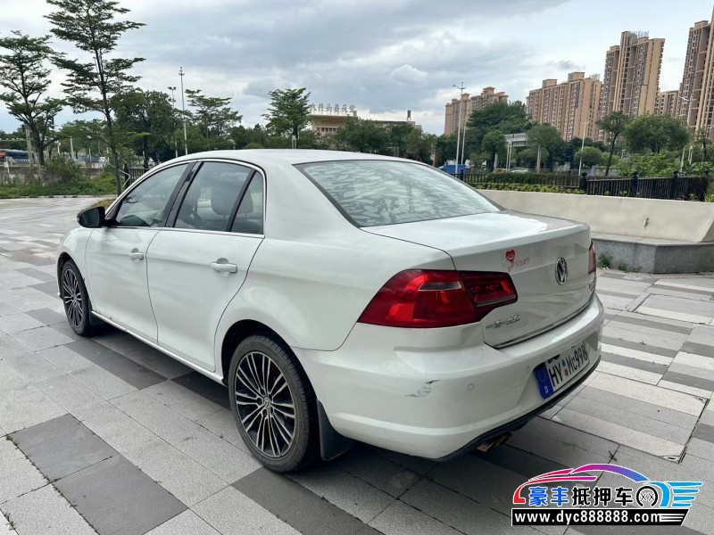 14年大众宝来轿车抵押车出售