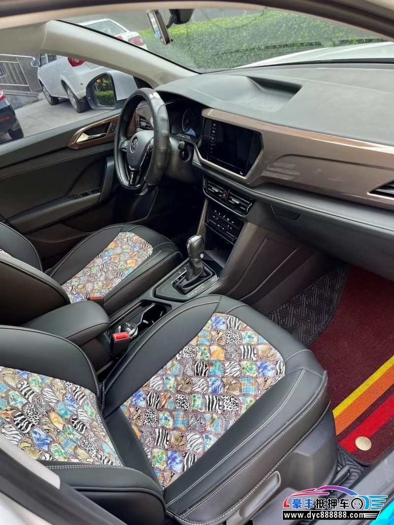 22年大众途岳轿车抵押车出售