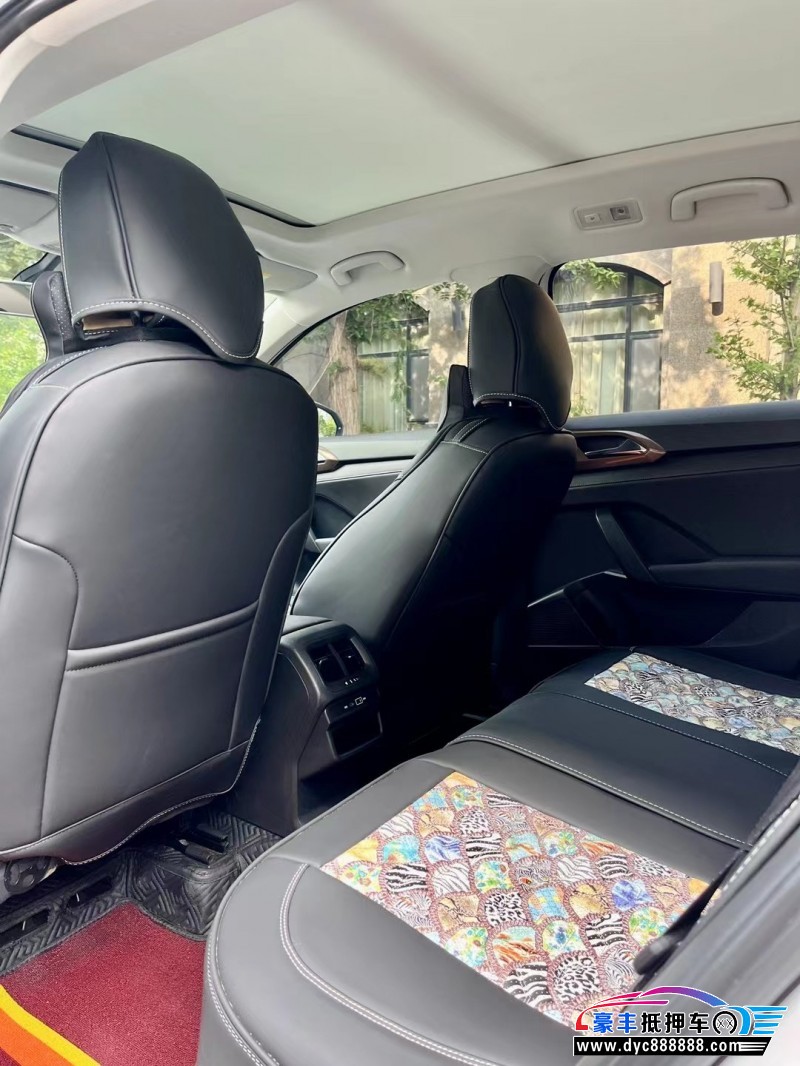 22年大众途岳轿车抵押车出售