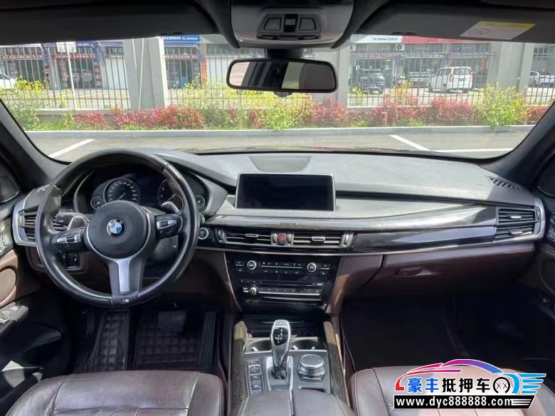 18年宝马X5轿车抵押车出售