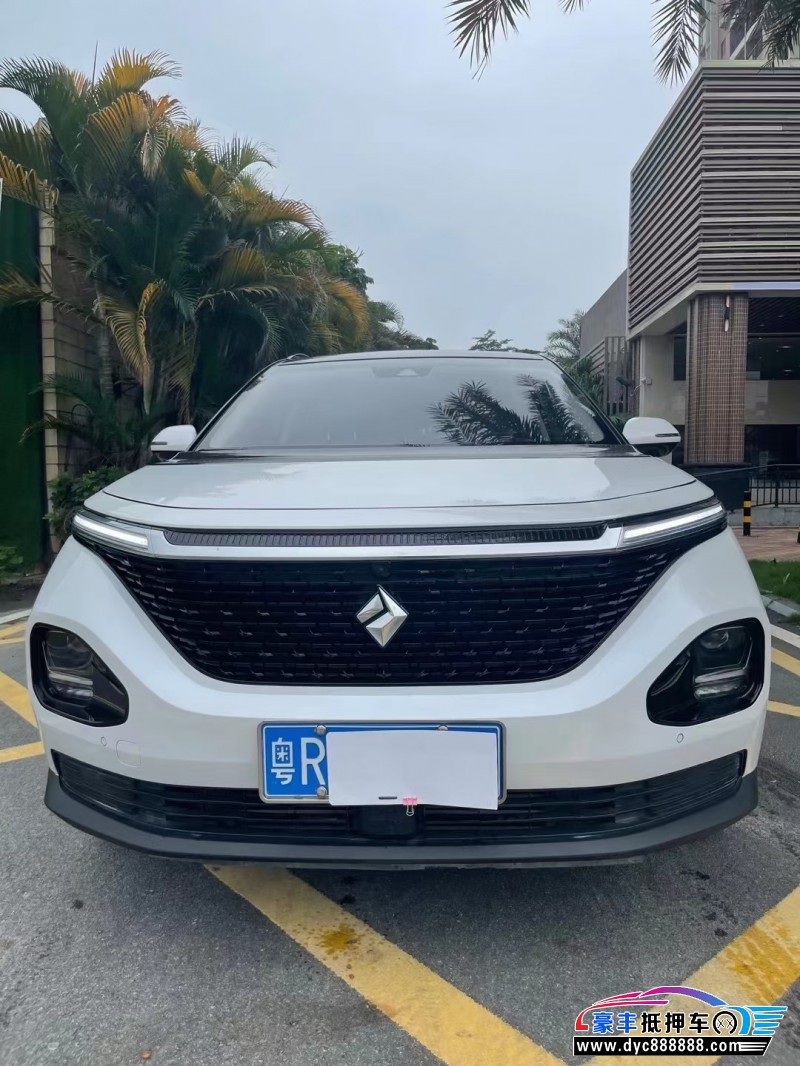 20年宝骏宝骏RM5轿车抵押车出售