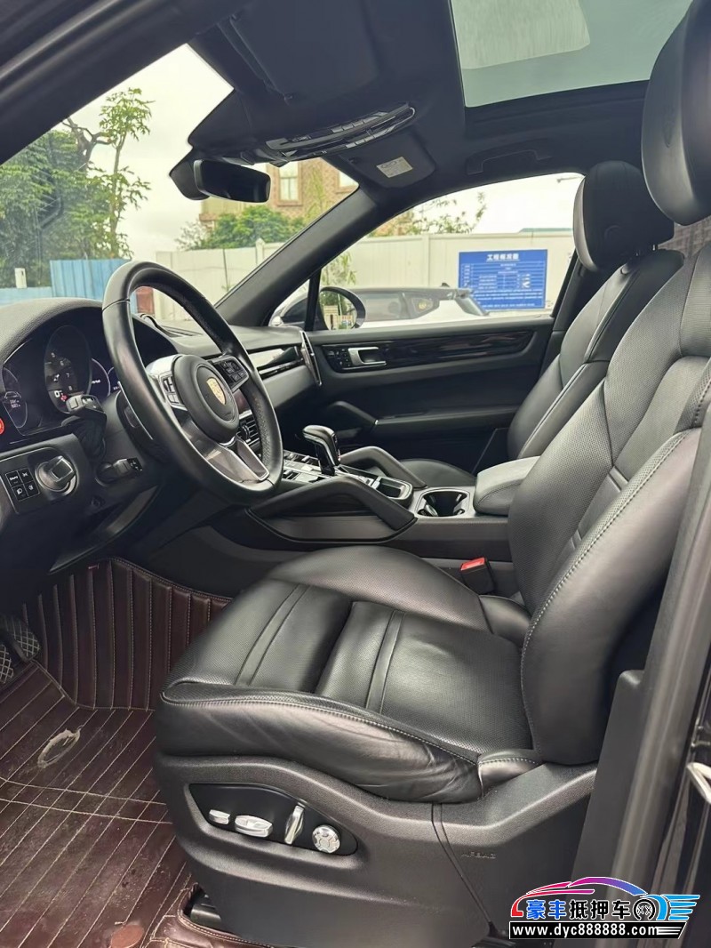 20年保时捷卡宴轿车抵押车出售