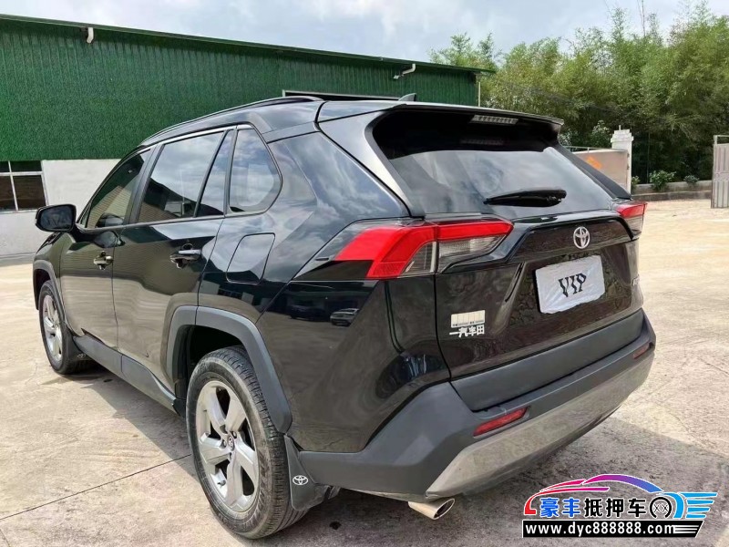 20年丰田RAV4轿车抵押车出售