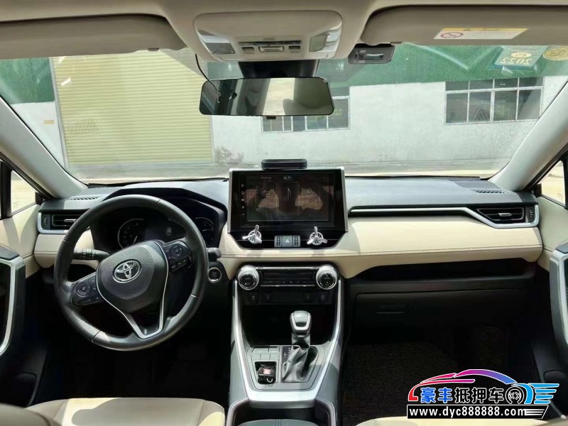 20年丰田RAV4轿车抵押车出售