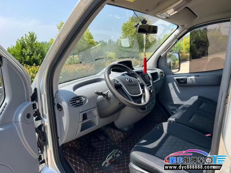 20年上汽大通V80MPV抵押车出售