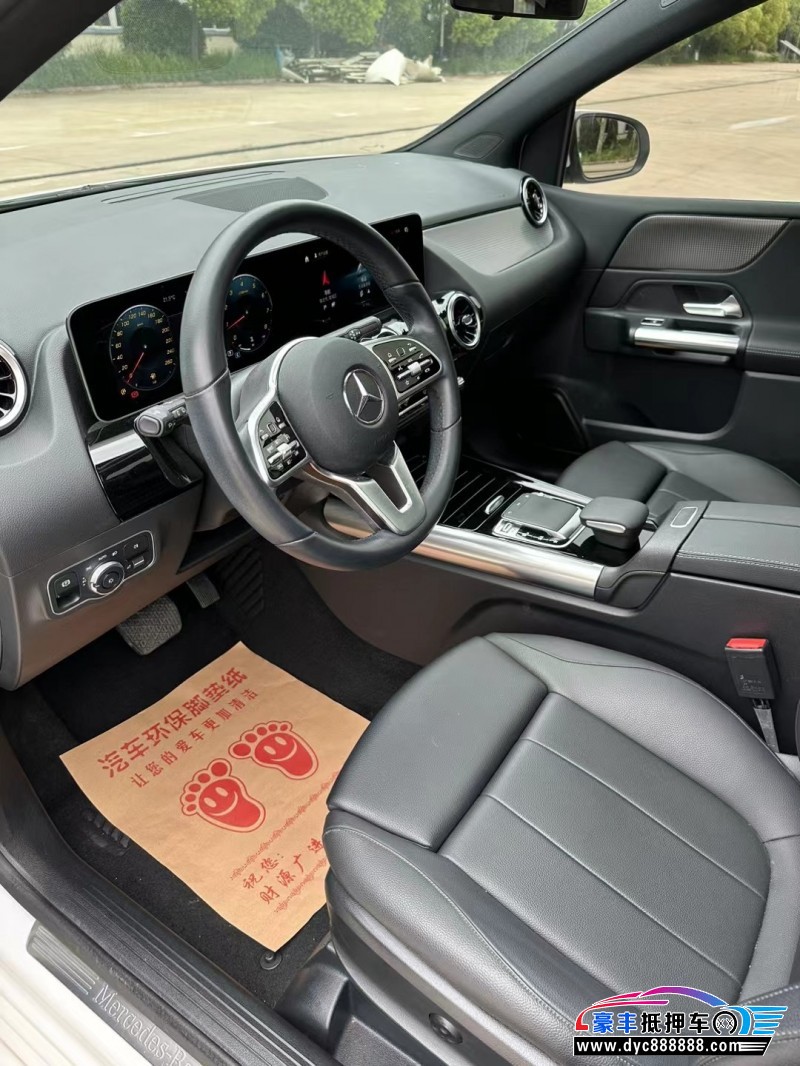 20年奔驰B轿车抵押车出售