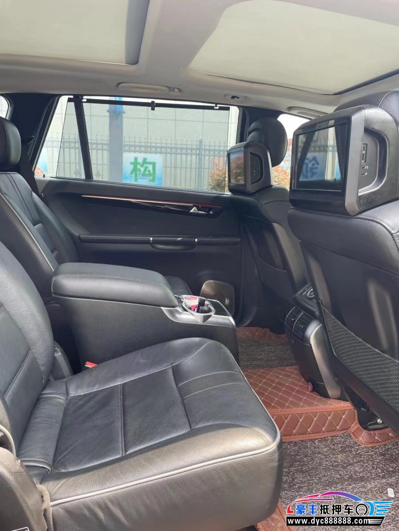 15年奔驰R轿车抵押车出售