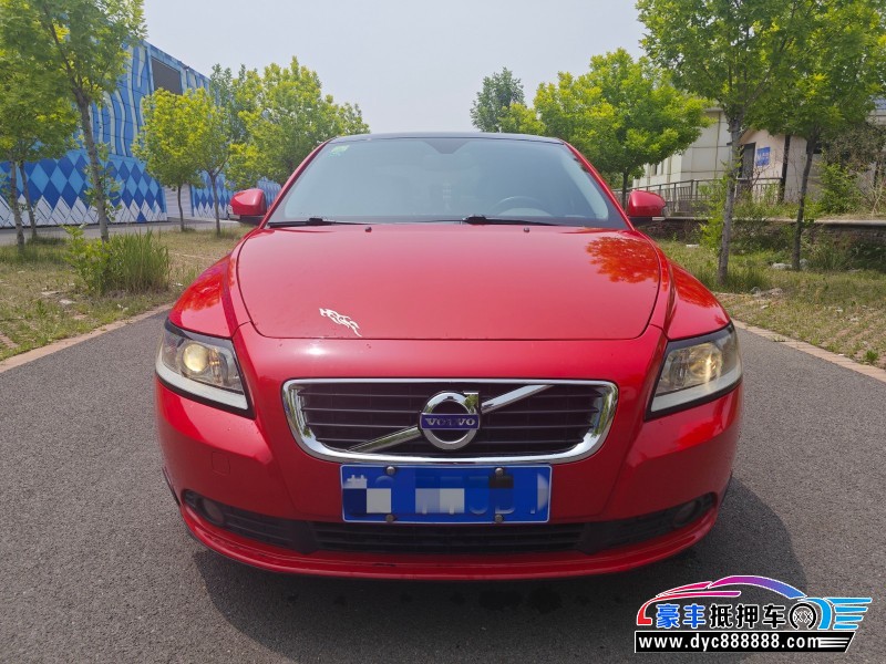 11年沃尔沃S40轿车抵押车出售