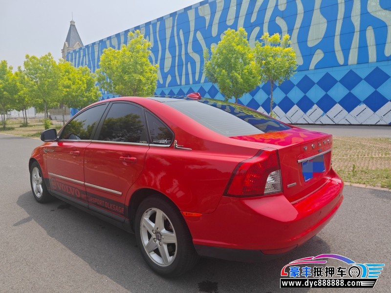 11年沃尔沃S40轿车抵押车出售