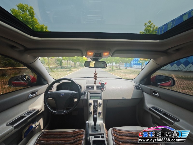 11年沃尔沃S40轿车抵押车出售