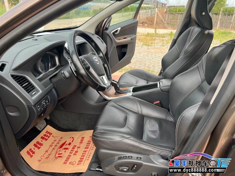 15年沃尔沃XC60轿车抵押车出售
