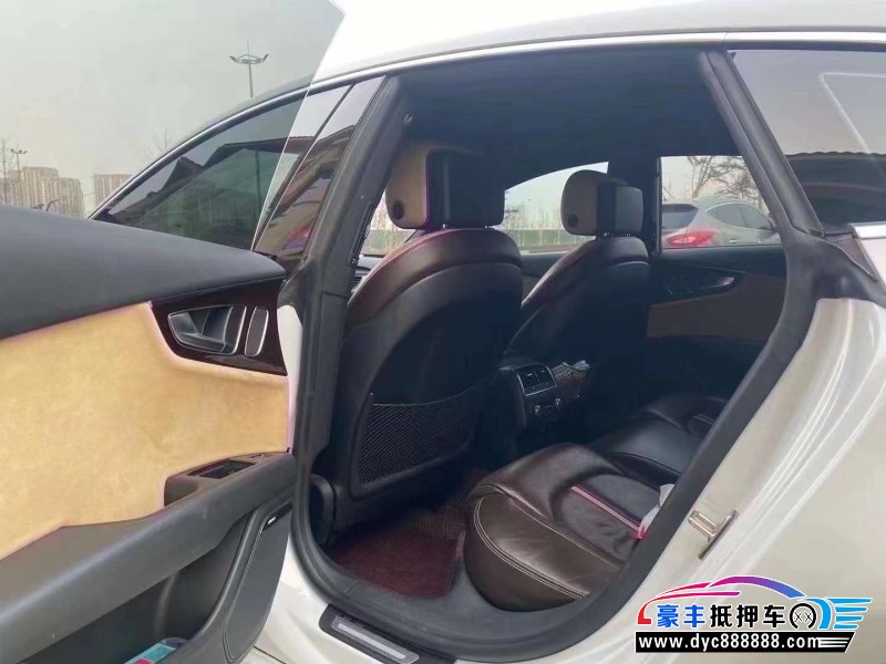 18年奥迪A7轿车抵押车出售