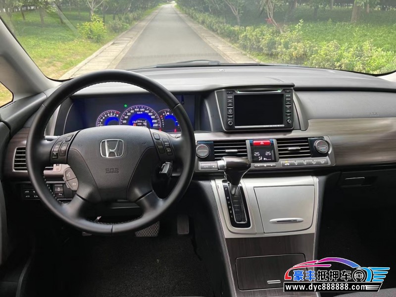 13年本田艾力绅MPV抵押车出售