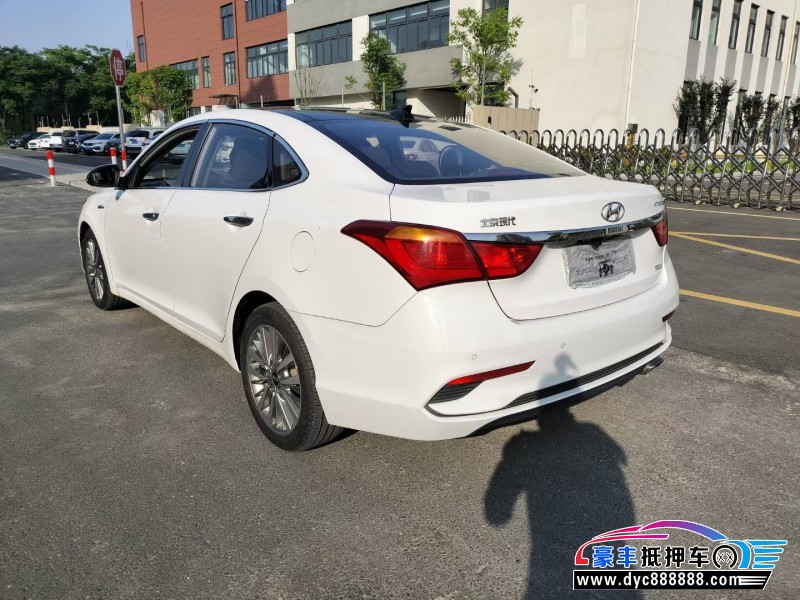 18年现代名图轿车抵押车出售