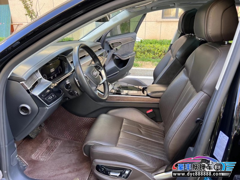 19年奥迪A8轿车抵押车出售