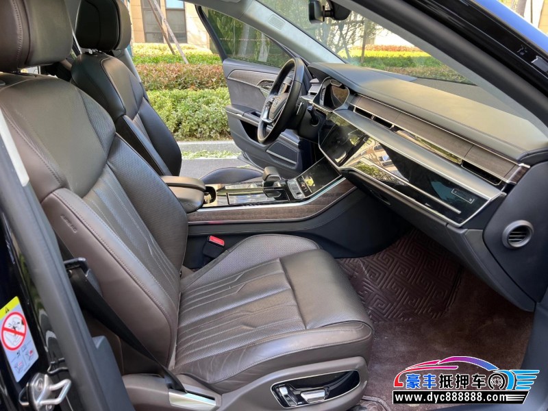 19年奥迪A8轿车抵押车出售