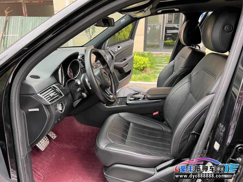 16年奔驰GLS轿车抵押车出售