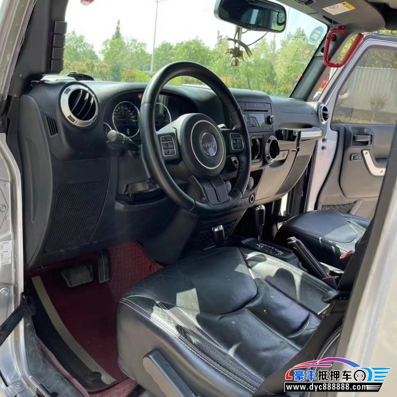 17年Jeep牧马人轿车抵押车出售