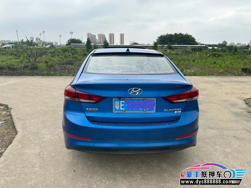 17年现代领动轿车抵押车出售