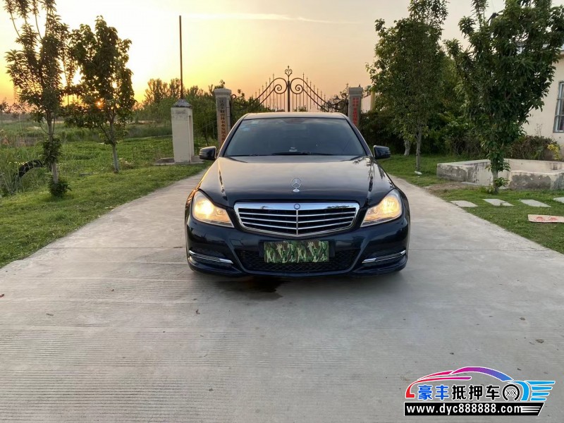 12年奔驰C轿车抵押车出售
