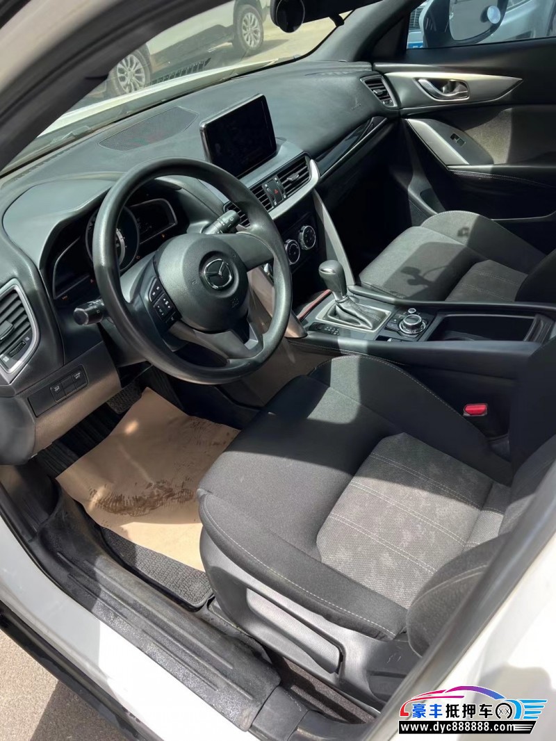 16年马自达CX-4轿车抵押车出售