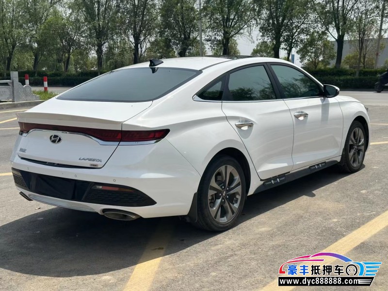 21年现代菲斯塔轿车抵押车出售