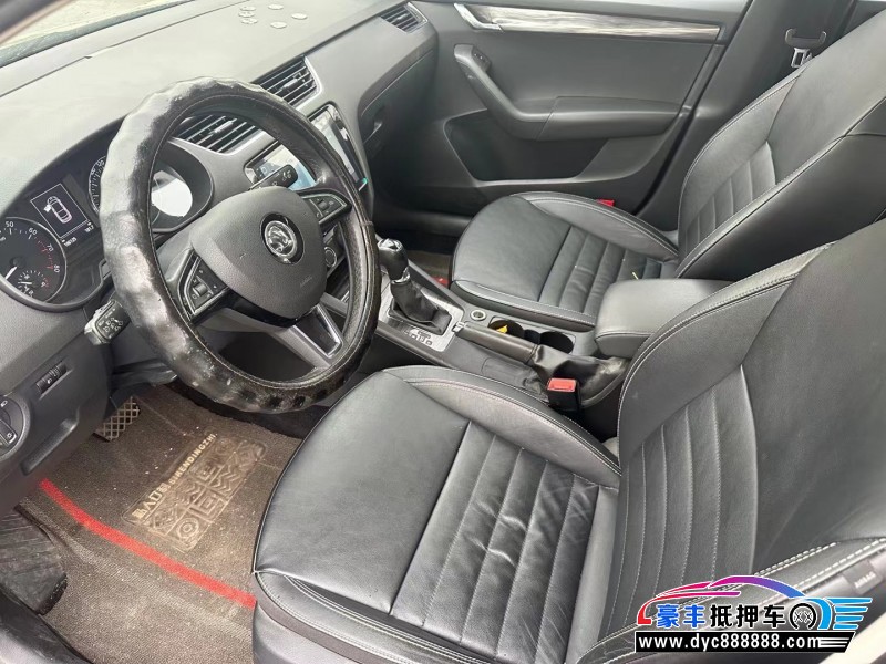 17年斯柯达明锐轿车抵押车出售