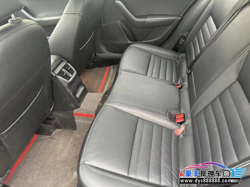 17年斯柯达明锐轿车抵押车出售