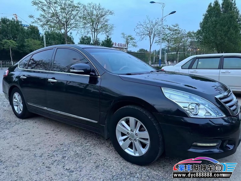 11年日产天籁轿车抵押车出售