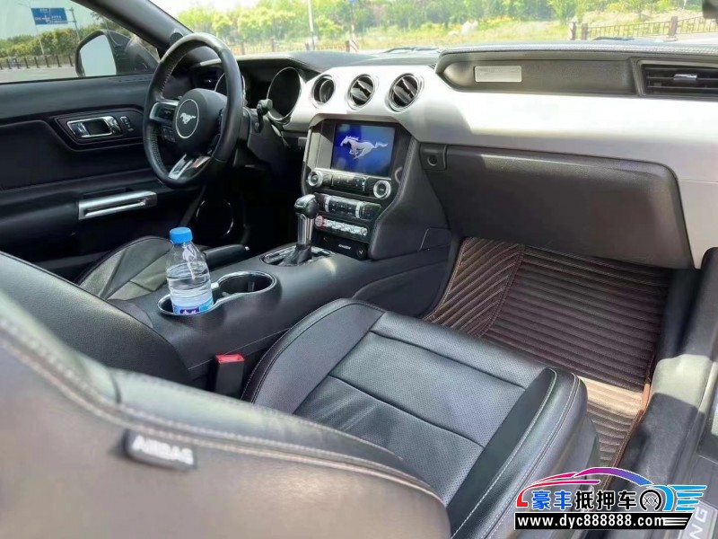 17年福特野马轿车抵押车出售