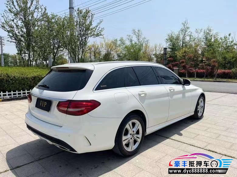 18年奔驰C轿车抵押车出售